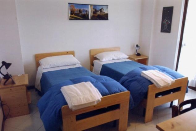 B&B Columbus Грасобио Екстериор снимка